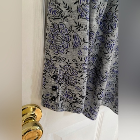 Liz Claiborne Blouse - Picture 4 of 5